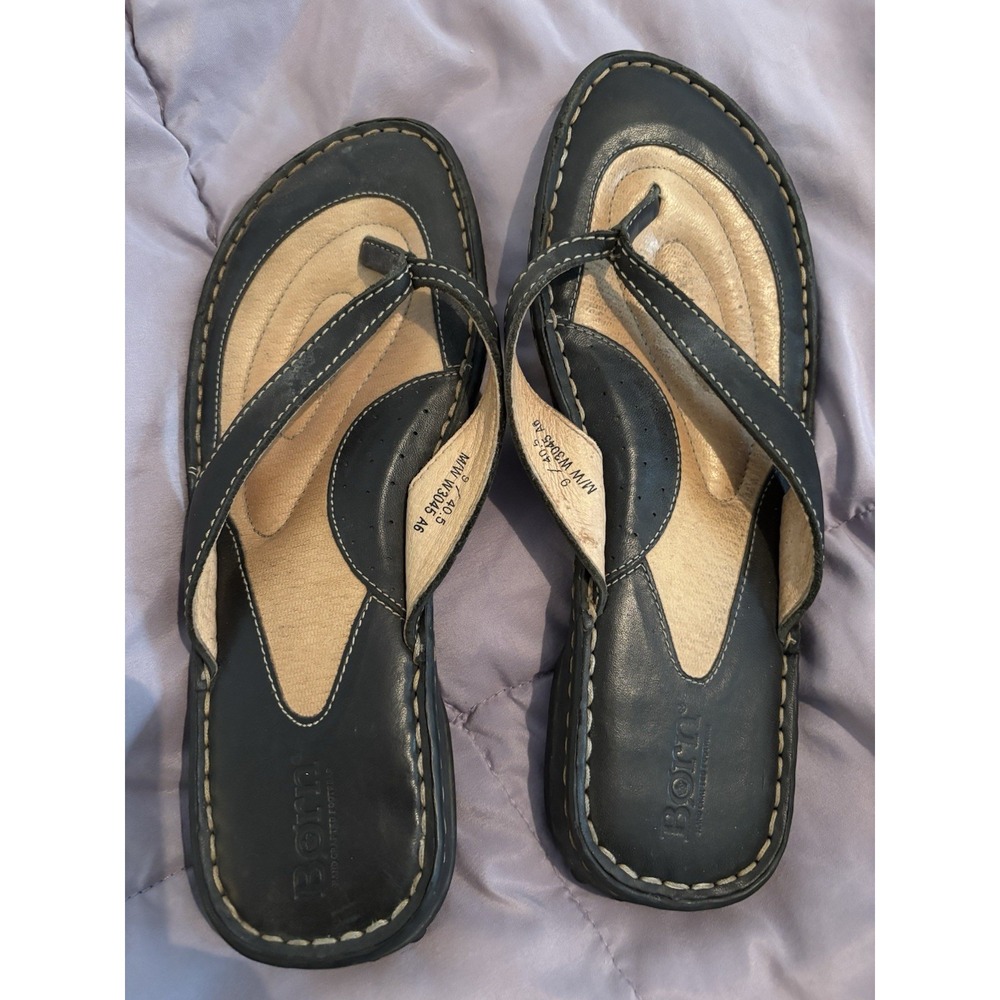 Born Thong Sandals Black Leather  Womens Size 9 Beach Resortwear